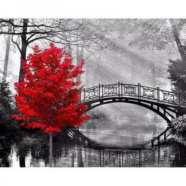 Rode boom bij brug